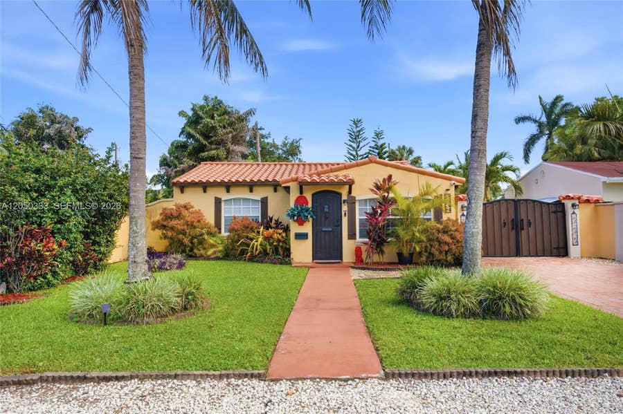 Property photo for 2538 Liberty Street, Hollywood, FL