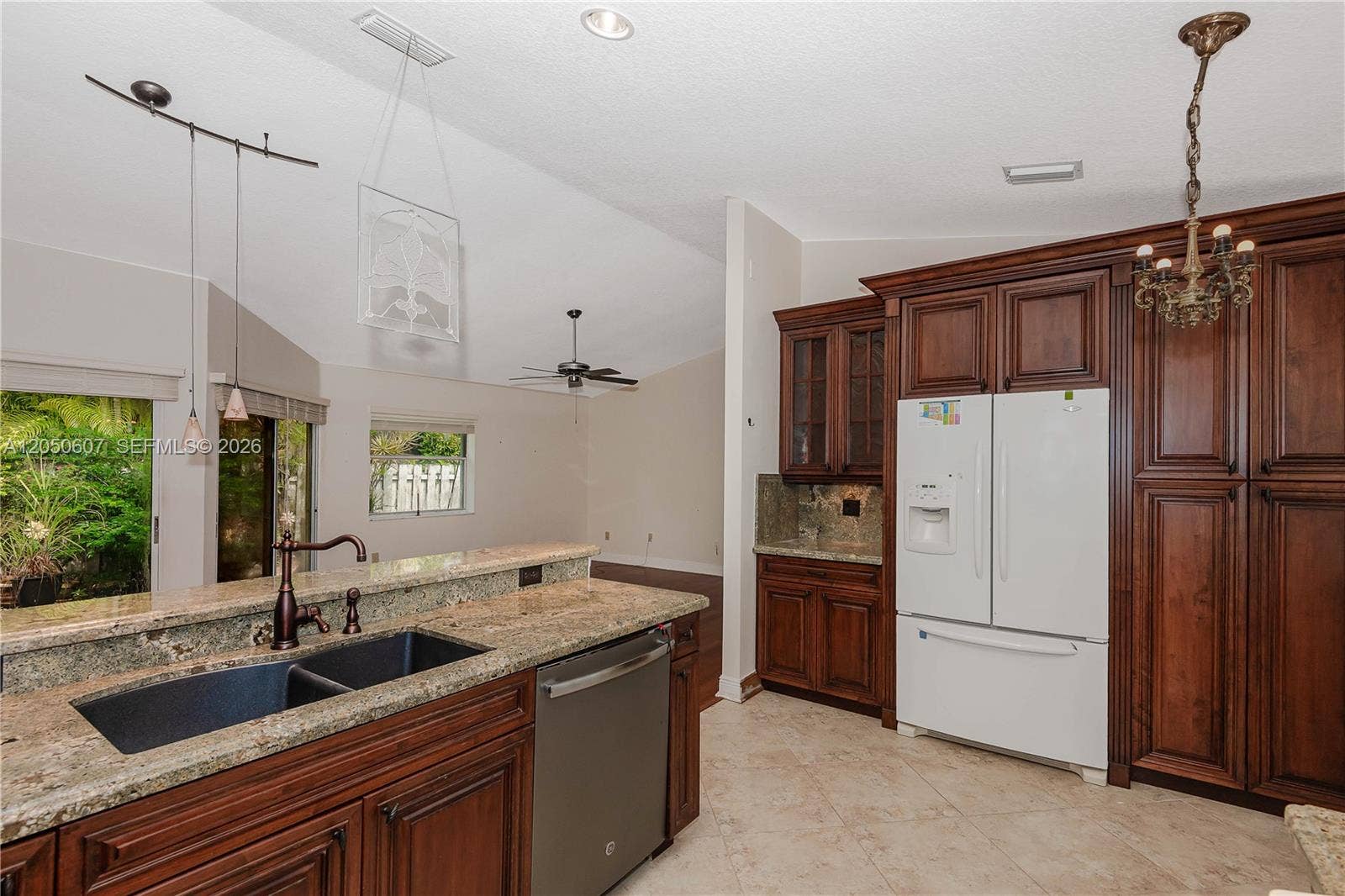 9852 NW 9th Court, Plantation, FL 33324 Photo 13