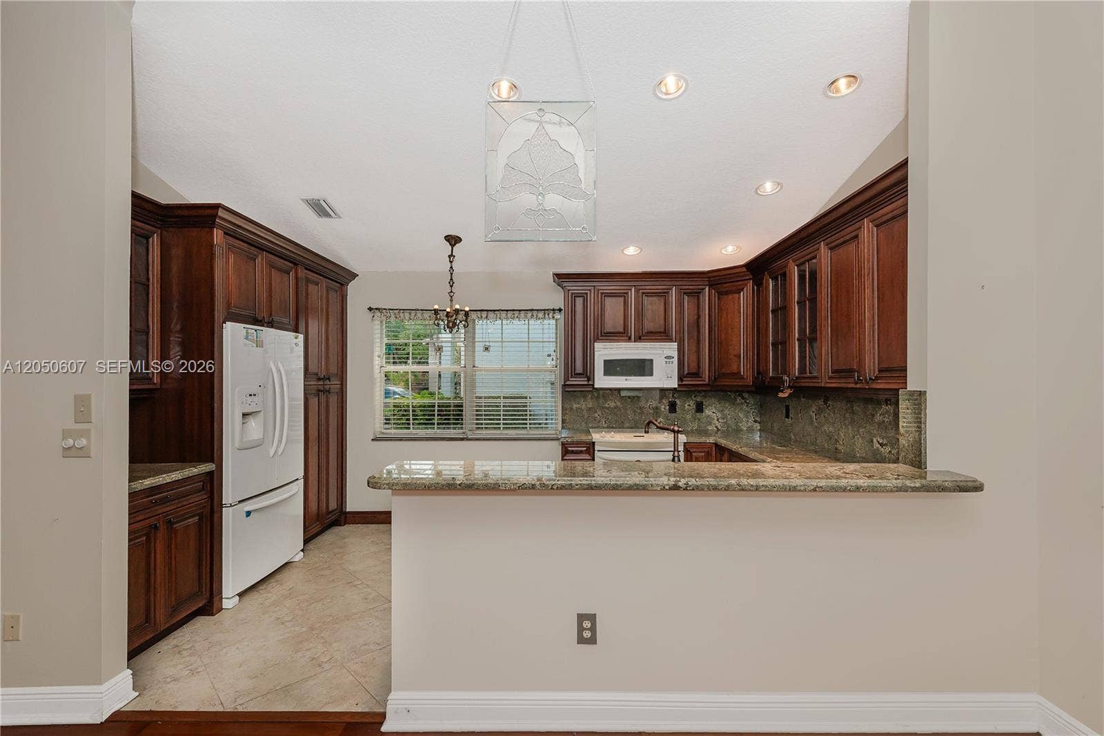 9852 NW 9th Court, Plantation, FL 33324 Photo 11