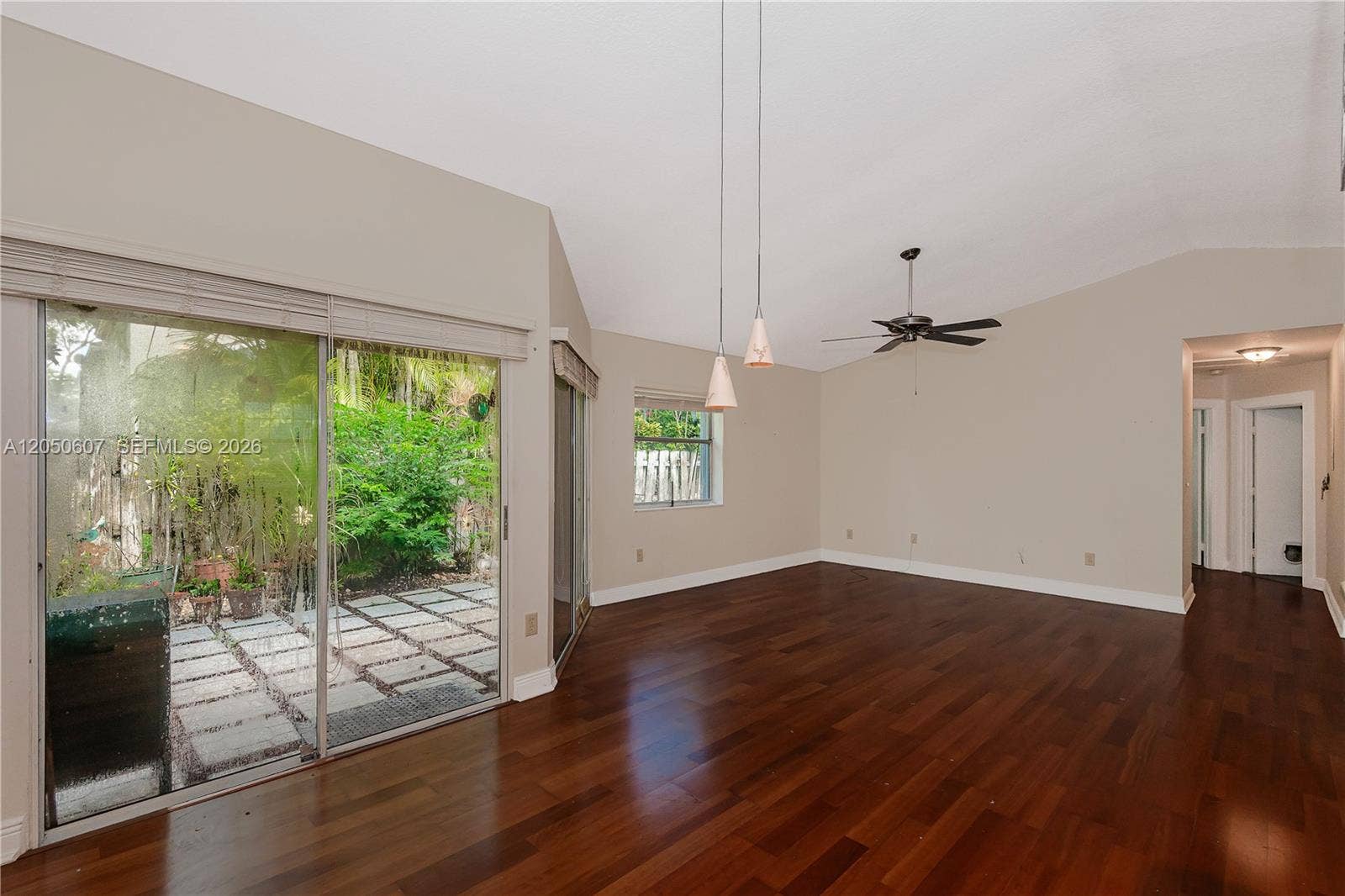 9852 NW 9th Court, Plantation, FL 33324 Photo 3