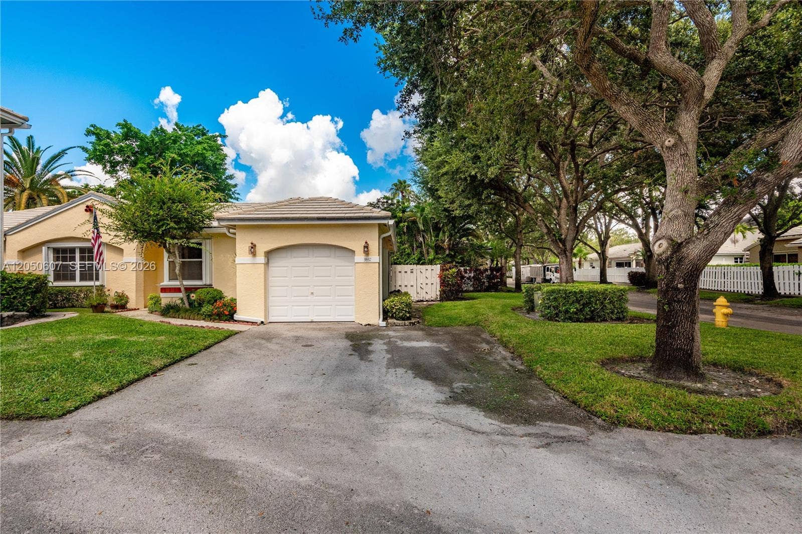 9852 NW 9th Court, Plantation, FL 33324 Photo 1