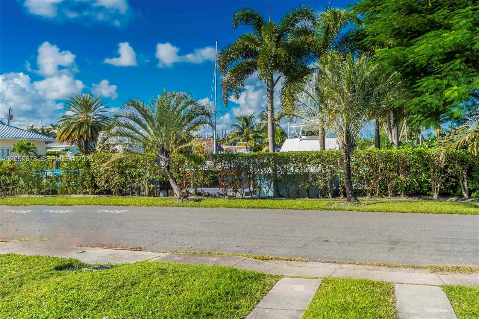 230 NE 2nd Place, Dania Beach, FL 33004 Photo 27