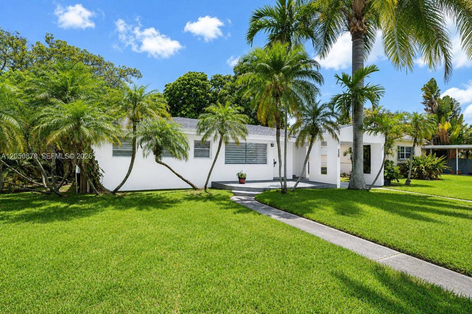 230 NE 2nd Place, Dania Beach, FL 33004 Photo 3