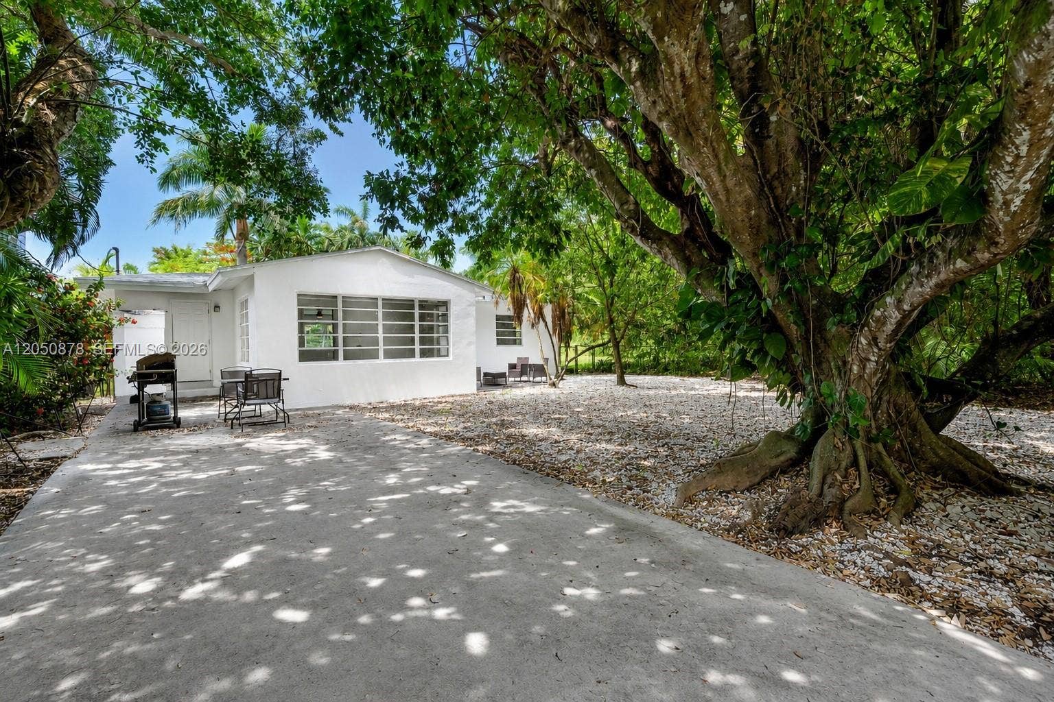 230 NE 2nd Place, Dania Beach, FL 33004 Photo 30