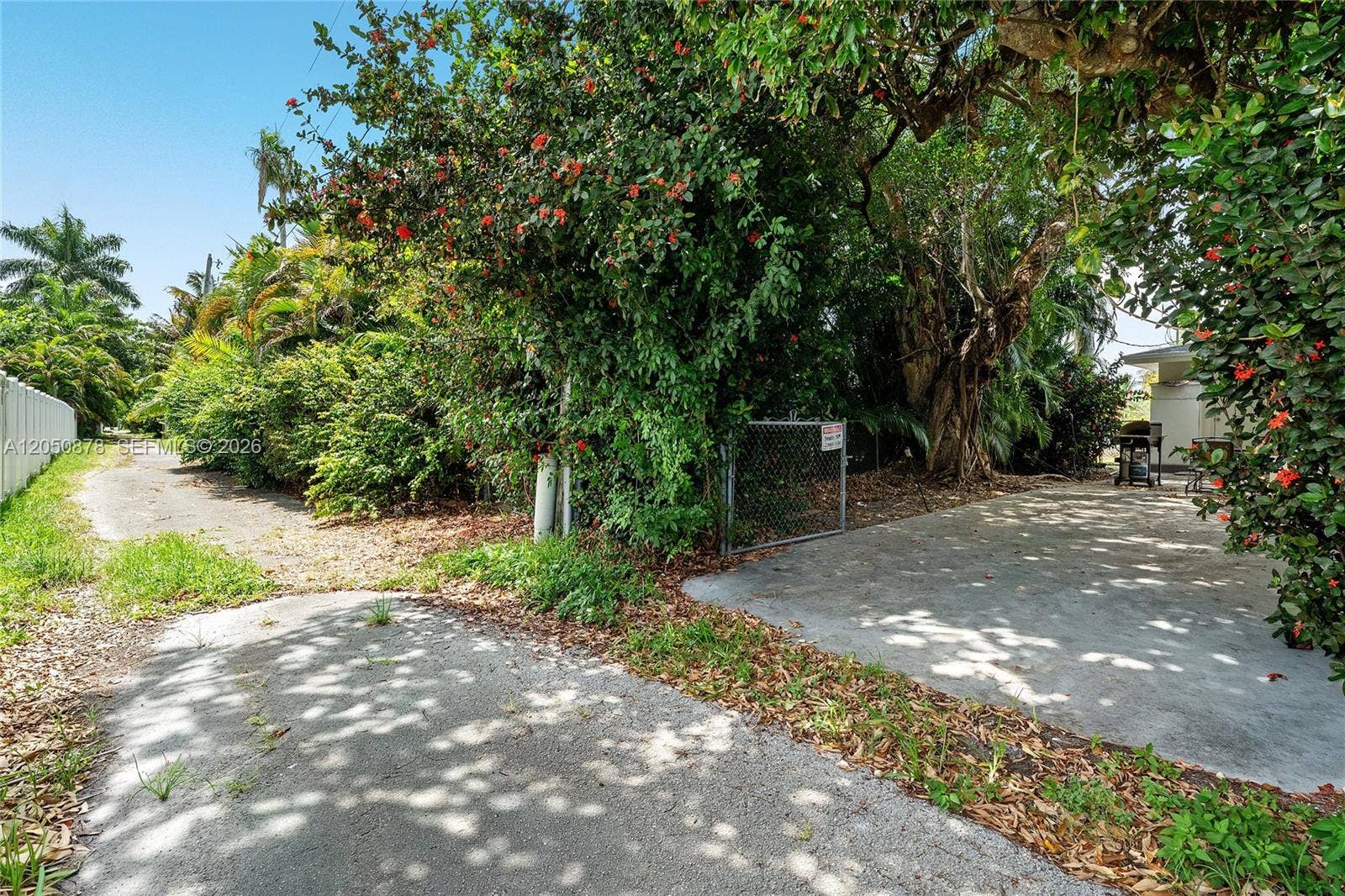 230 NE 2nd Place, Dania Beach, FL 33004 Photo 32