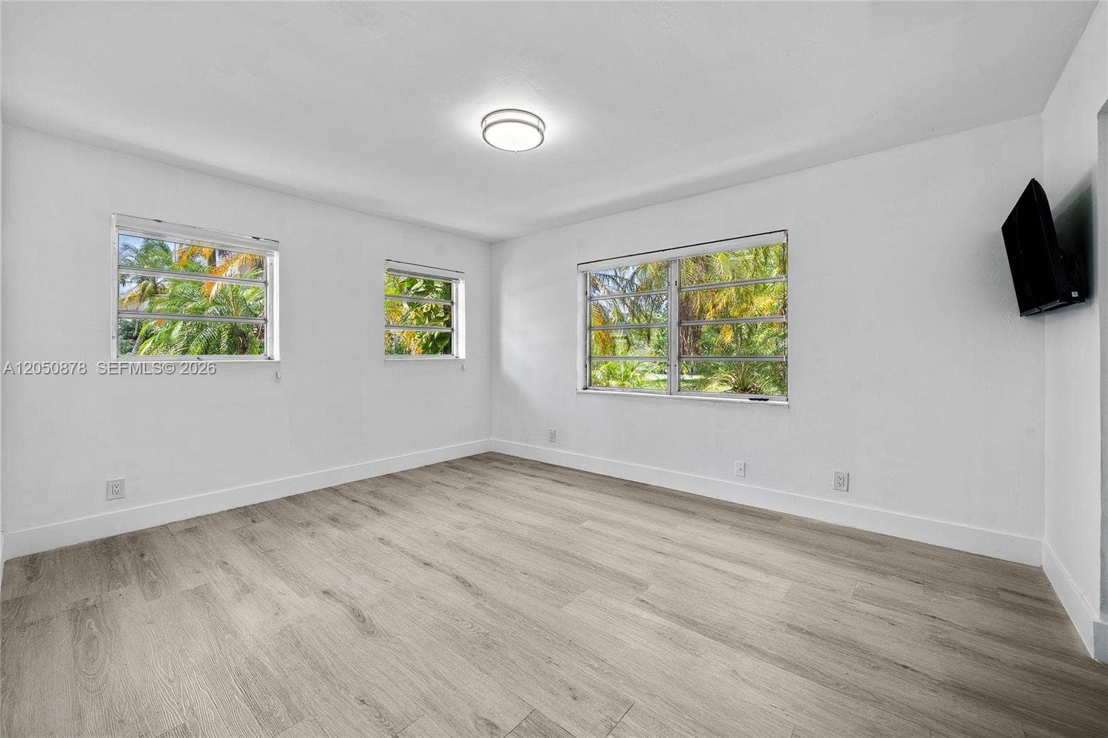 230 NE 2nd Place, Dania Beach, FL 33004 Photo 21
