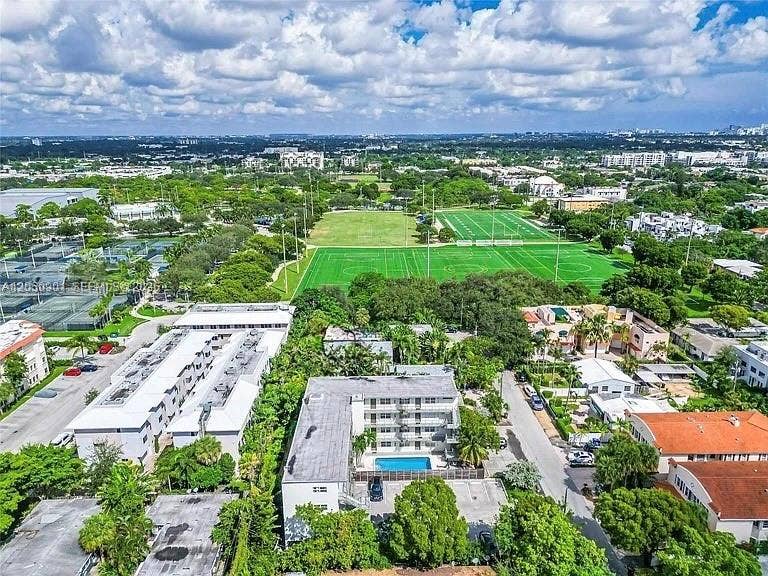 609 NE 13th Avenue, #302, Fort Lauderdale, FL 33304 Photo 22