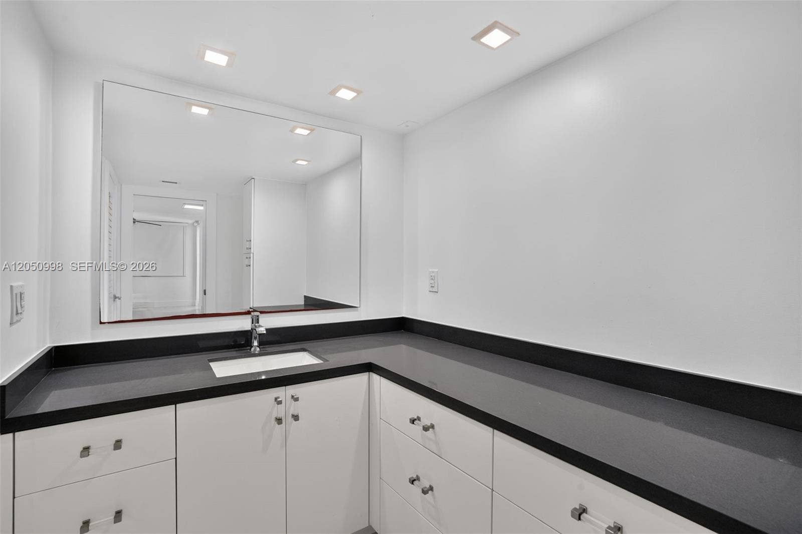 6039 Collins Avenue, #1624, Miami Beach, FL 33140 Photo 17