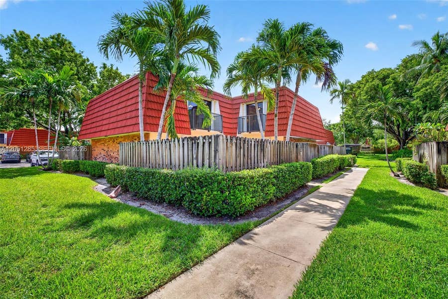 Property photo for 719 NW 98th Circle, Plantation, FL