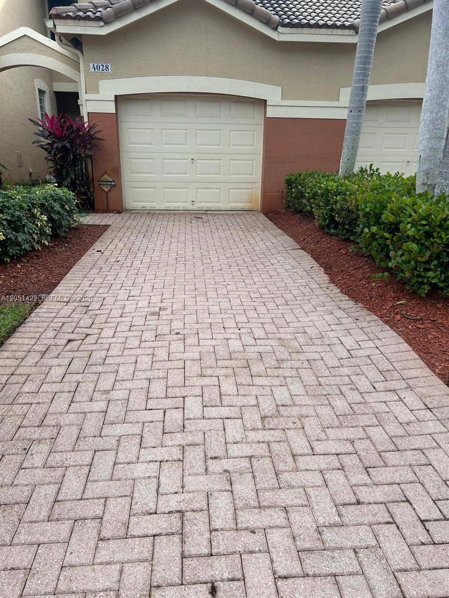 Weston, Weston, FL 33332 Photo 27