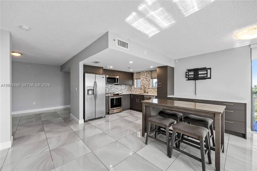 Property photo for 16590 NE 26th Avenue, #502, North Miami Beach, FL