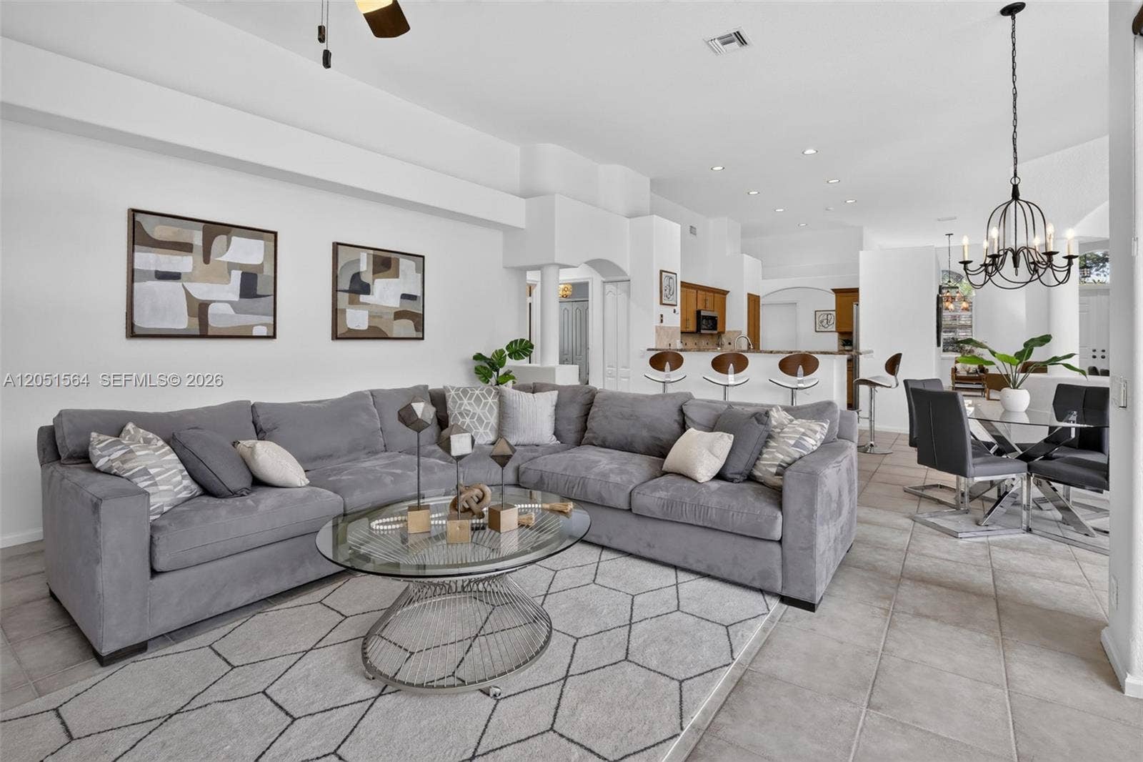 1164 Ginger Circle, Weston, FL 33326 Relax with family and friends