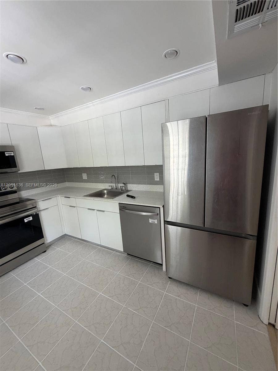 4007 N Cypress Drive, #203, Pompano Beach, Pompano Beach, FL 33069 Photo 1