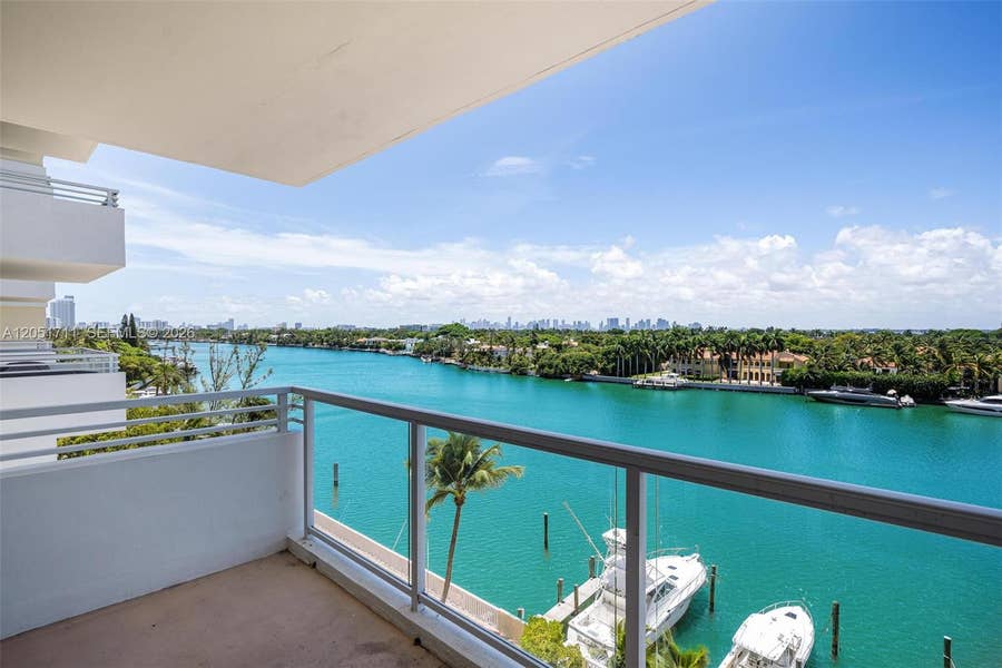Property photo for 5600 Collins Avenue, #7J, Miami Beach, FL