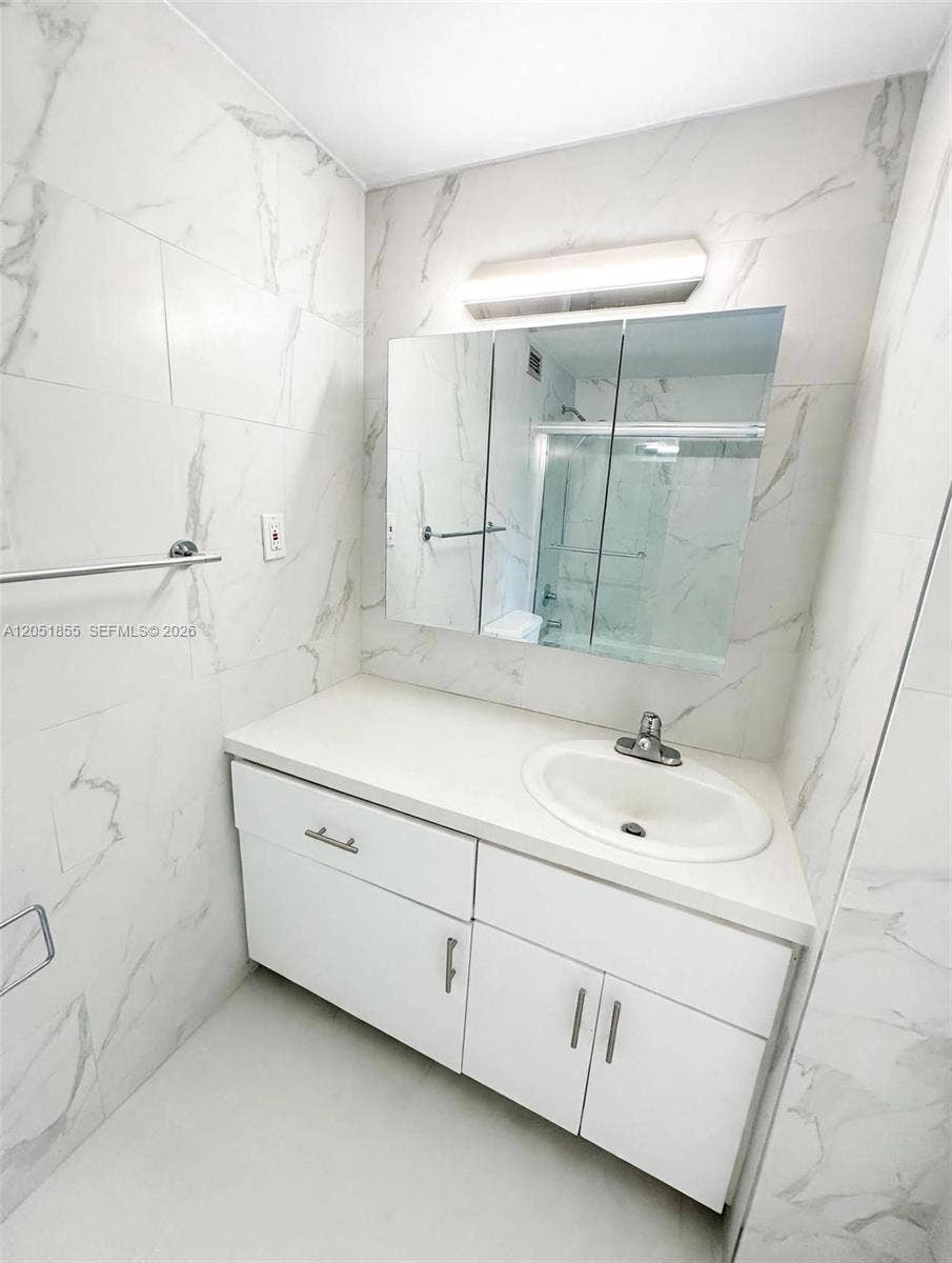 2899 Collins Avenue, #1734, Miami Beach, FL 33140 Photo 15