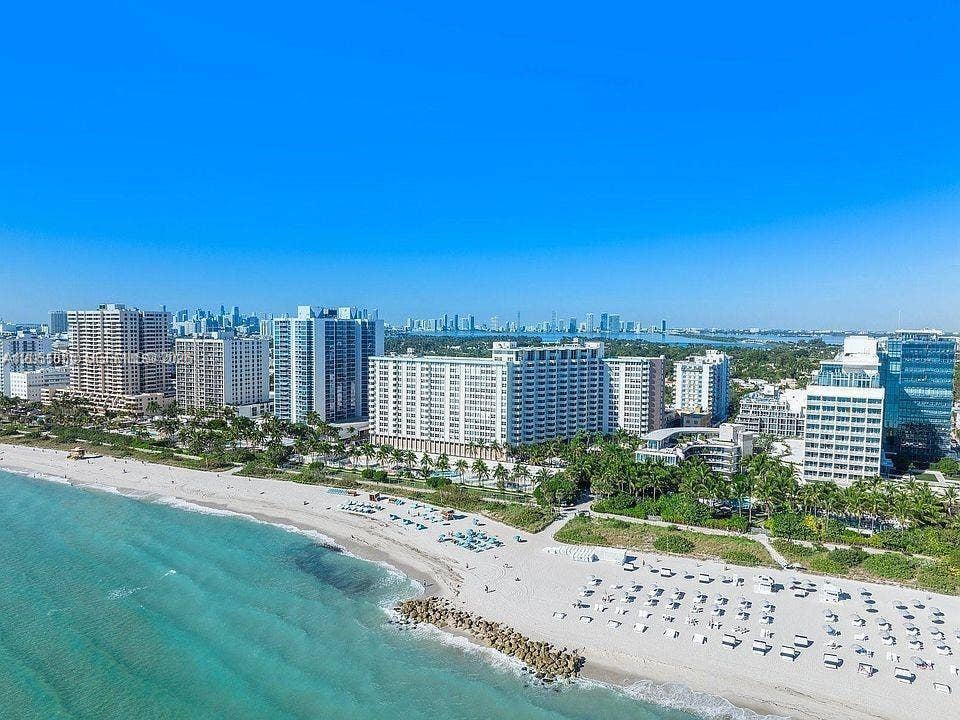 2899 Collins Avenue, #1734, Miami Beach, FL 33140 Photo 2