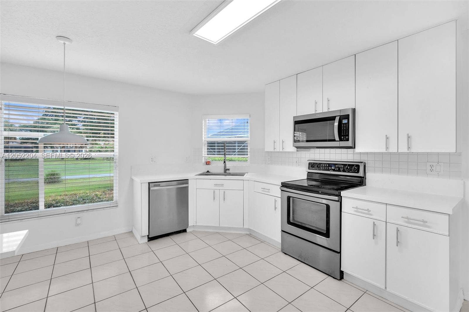 1637 SW 156th Avenue, Pembroke Pines, FL 33027 Photo 7
