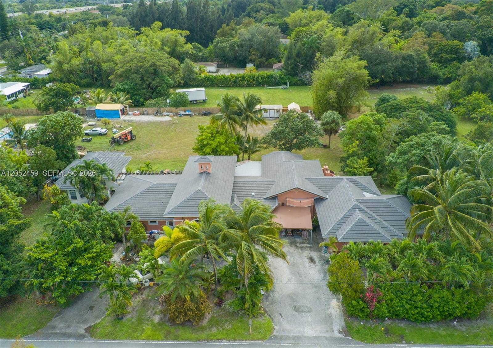 5400 Palm Tree Road, Plantation, FL 33317 Photo 1