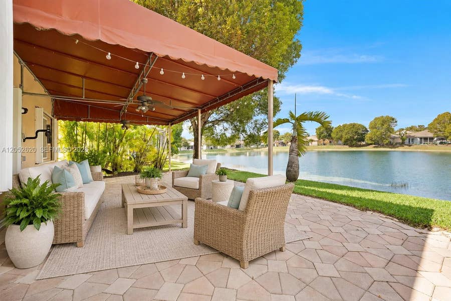 Property photo for 2002 SE 17th Avenue, Homestead, FL