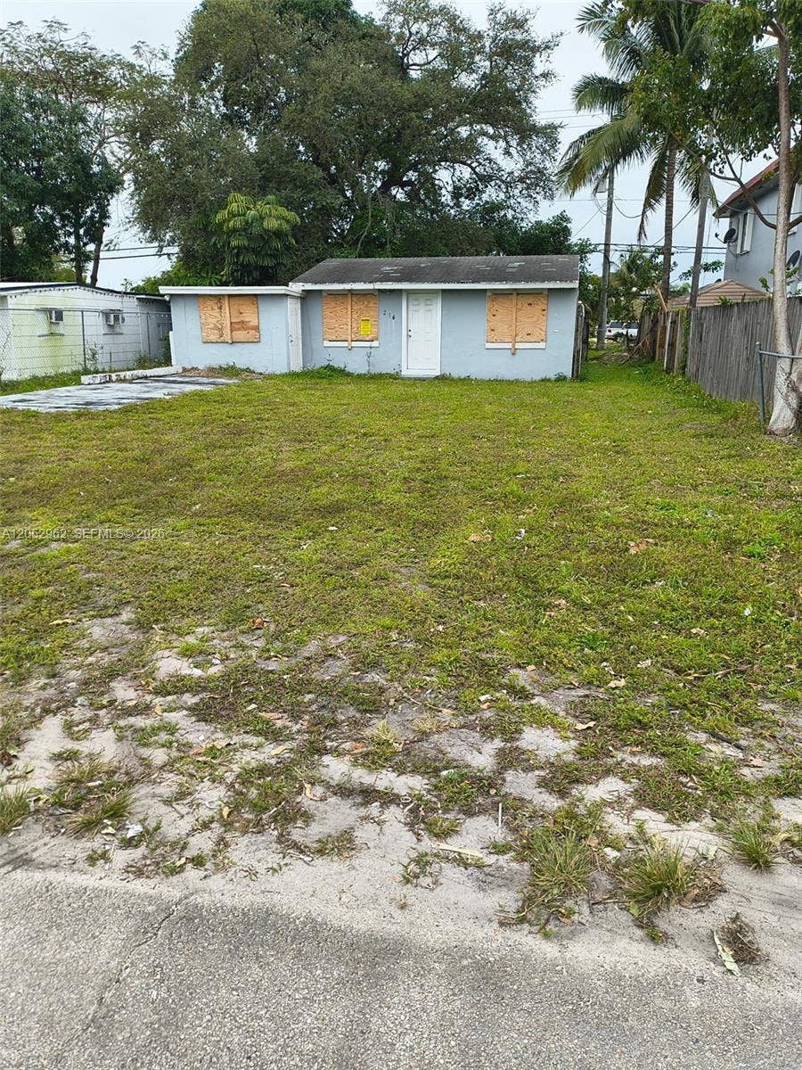 Property photo for 214 N 61st Terrace, Hollywood, FL