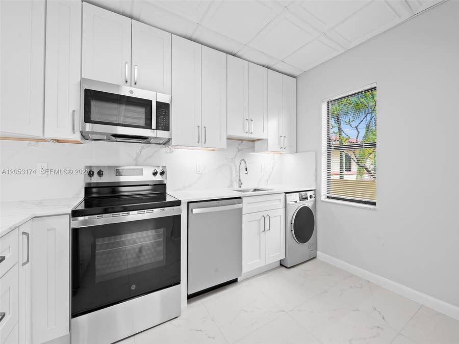 Property photo for 2300 NE 6th Avenue, #201, Wilton Manors, FL