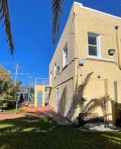101 SE 2nd Street, #2, Dania, Dania Beach, FL 33004 Photo 1