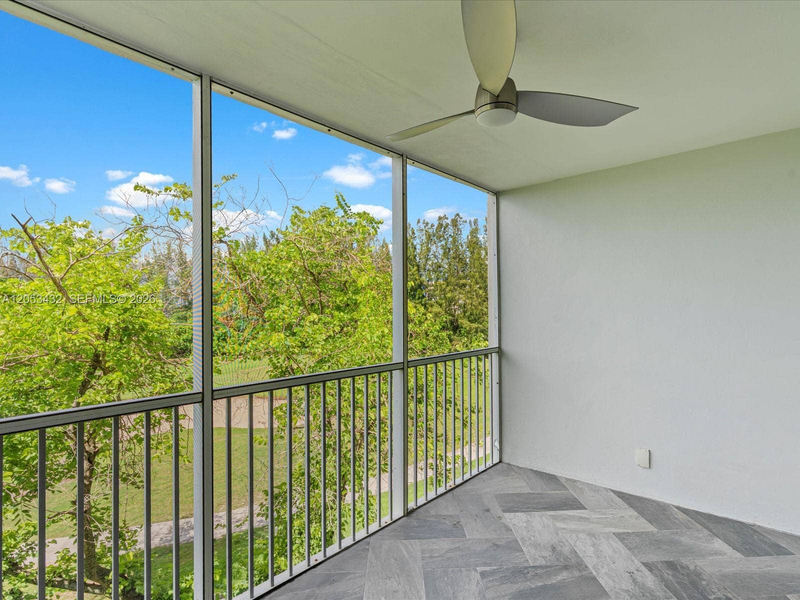 3150 N Palm Aire Drive, #406, Pompano Beach, FL 33069 Photo 23