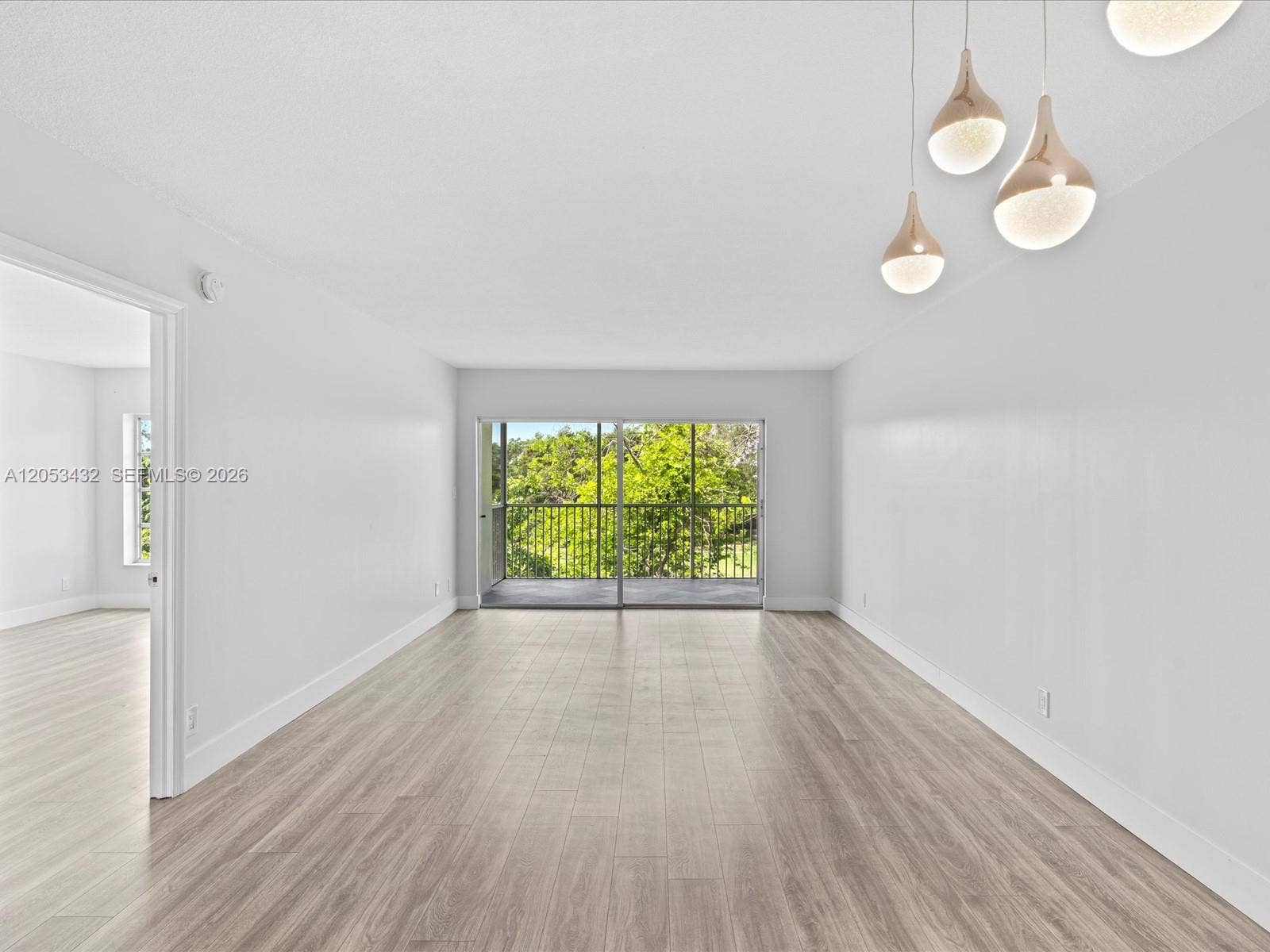 3150 N Palm Aire Drive, #406, Pompano Beach, FL 33069 Photo 11
