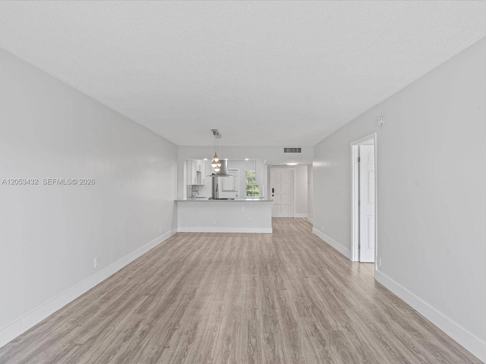 3150 N Palm Aire Drive, #406, Pompano Beach, FL 33069 Photo 9