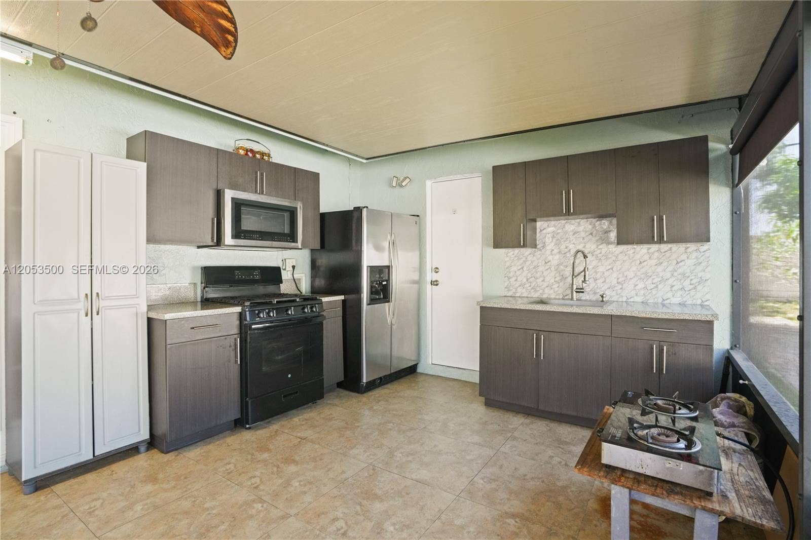 4040 NE 6th Avenue, Deerfield Beach, Deerfield Beach, FL 33064 Fully equipped outdoor kitchen