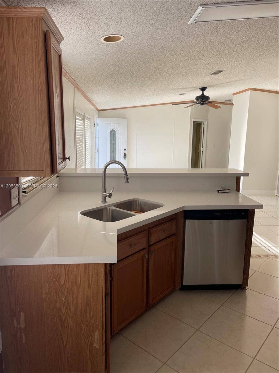 220 NE 12th Avenue, #LOT 160, Homestead, FL 33030 Photo 7