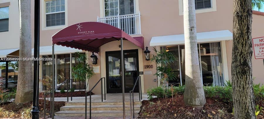 Property photo for Hollywood, FL