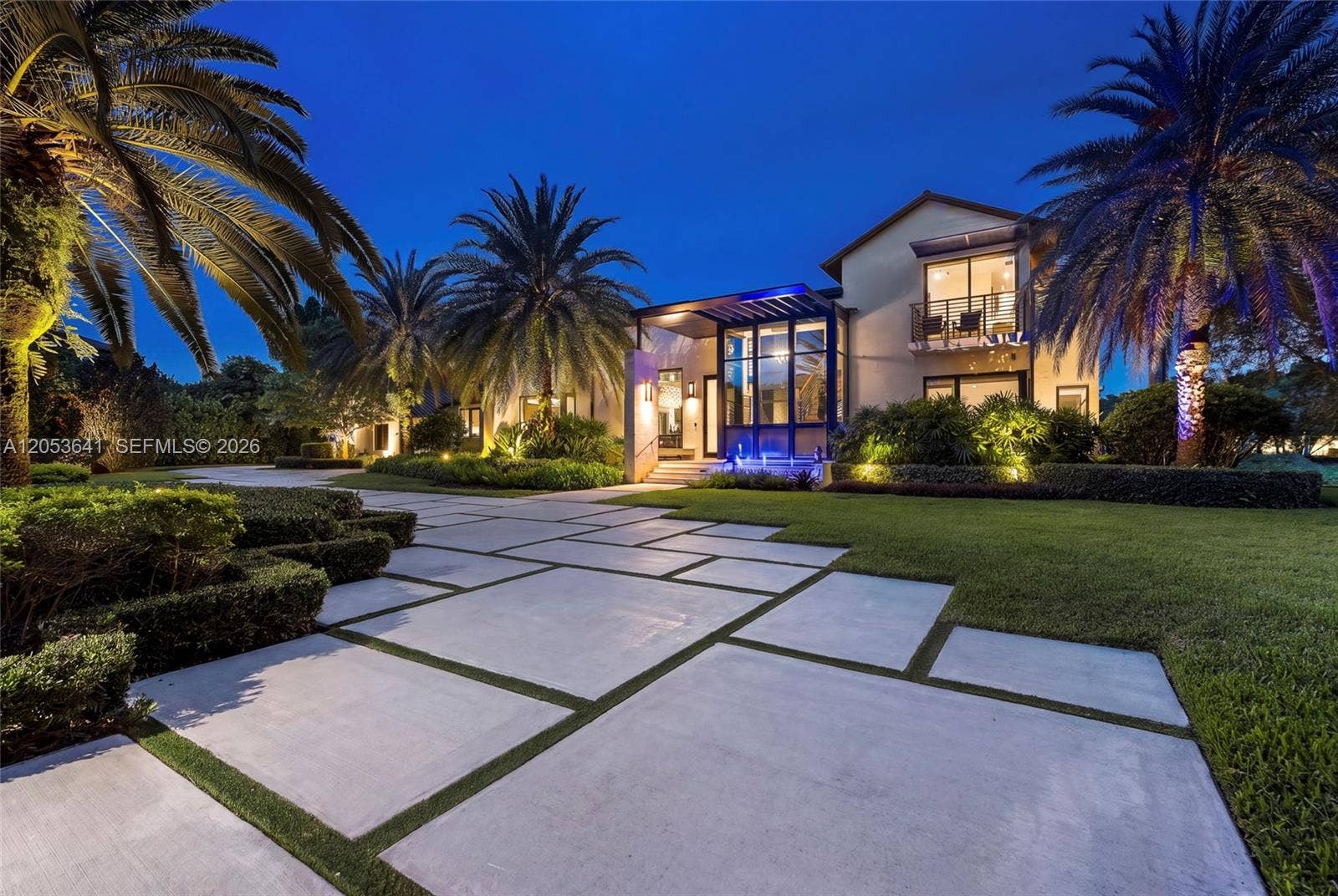 3714 Pine Lake Drive, Weston, FL 33332 Concrete decorative drive with astro turf