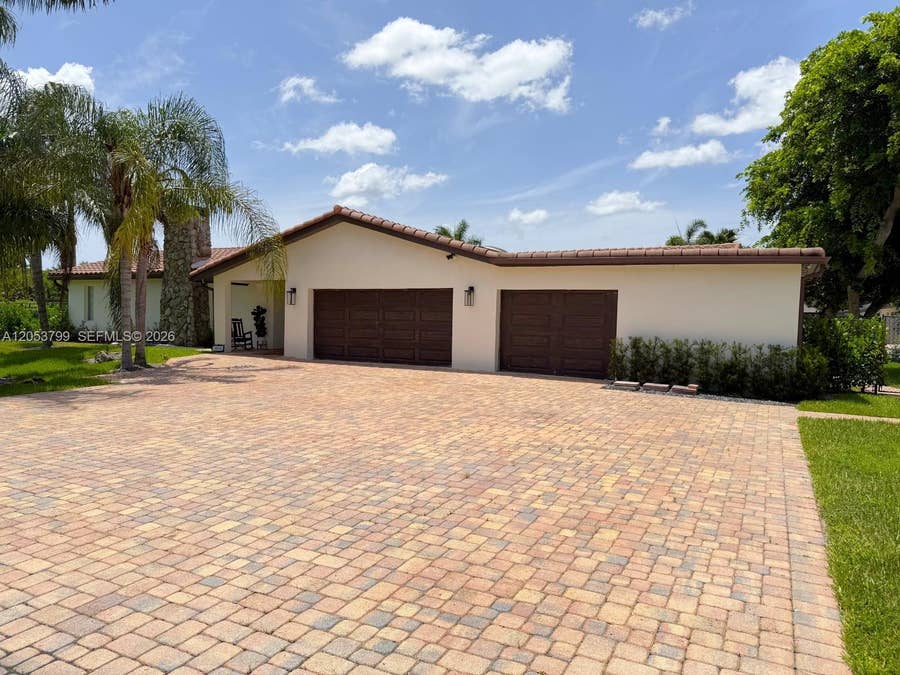 Property photo for 10950 SW 40th Court, Davie, FL