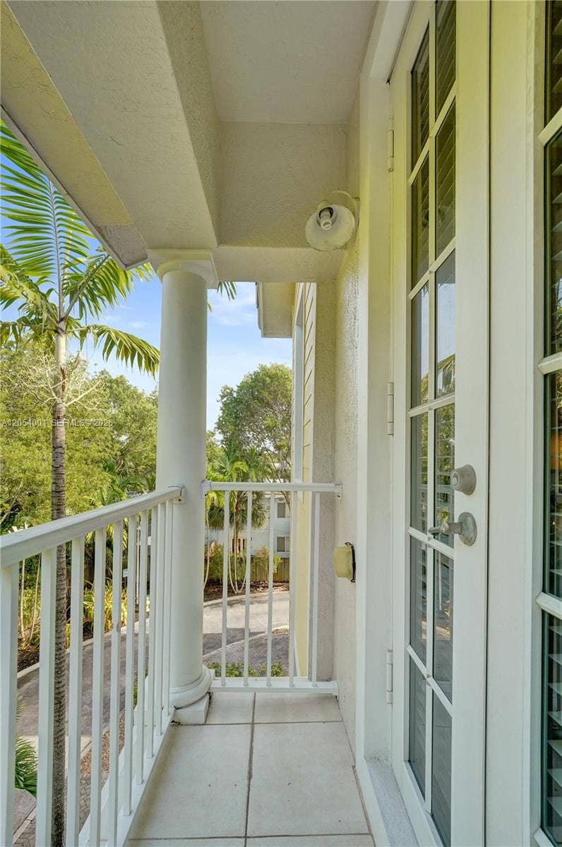 2726 Old Florida Trail, Wilton Manors, FL 33334 Photo 43