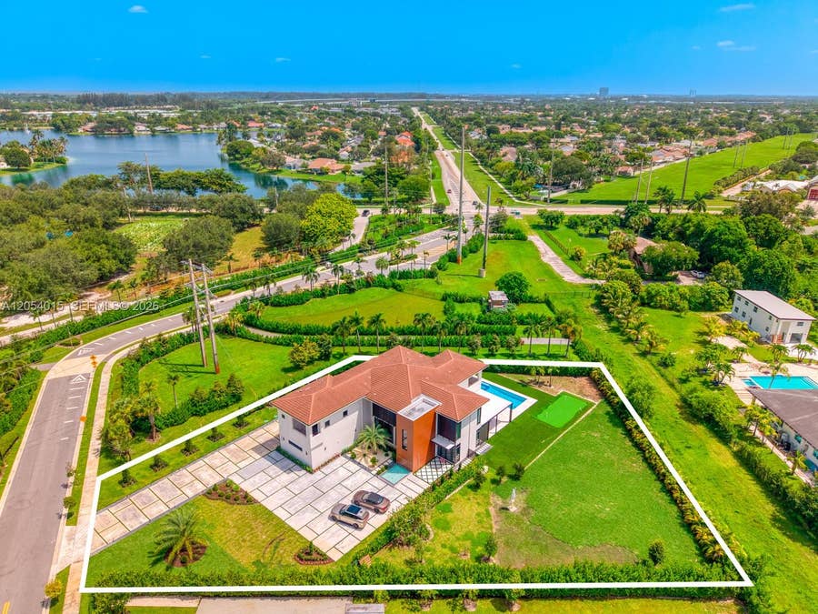 Property photo for 1500 SW 149th Terrace, Davie, FL
