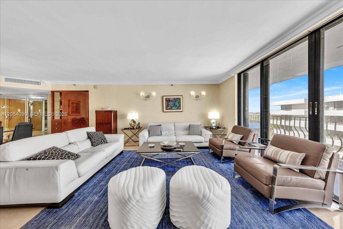 8877 Collins Avenue, #PH-2, Surfside, FL 33154 Photo 4
