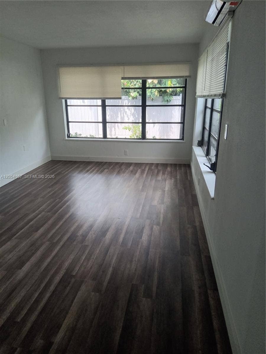 Property photo for Hollywood, FL