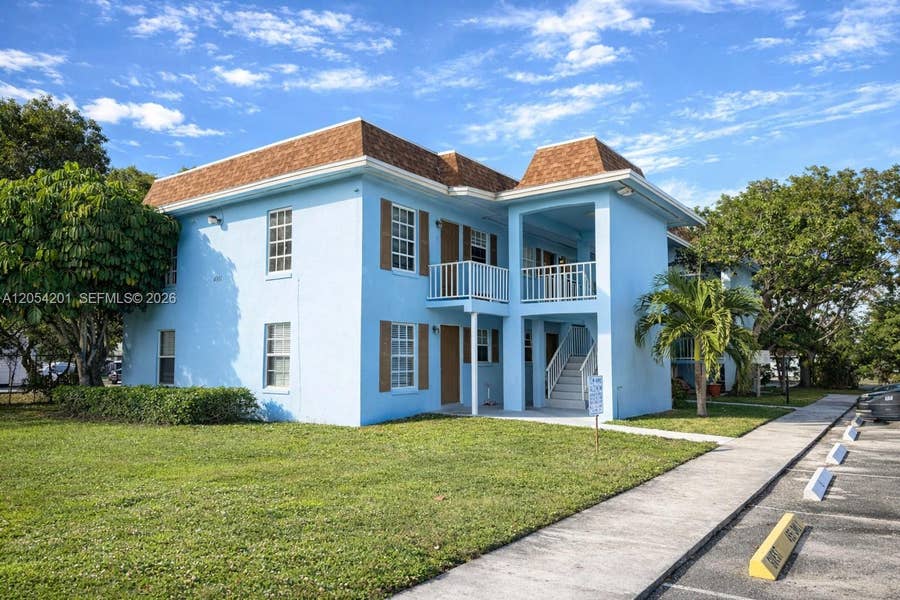 Property photo for 4951 Wedgewood Way, #4, West Palm Beach, FL