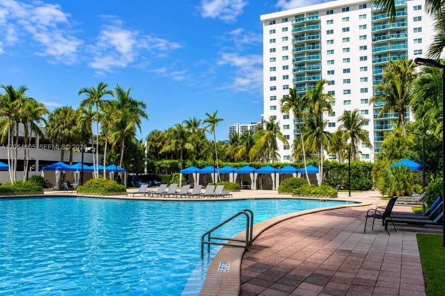 Property photo for 19370 Collins Avenue, #915, Sunny Isles Beach, FL