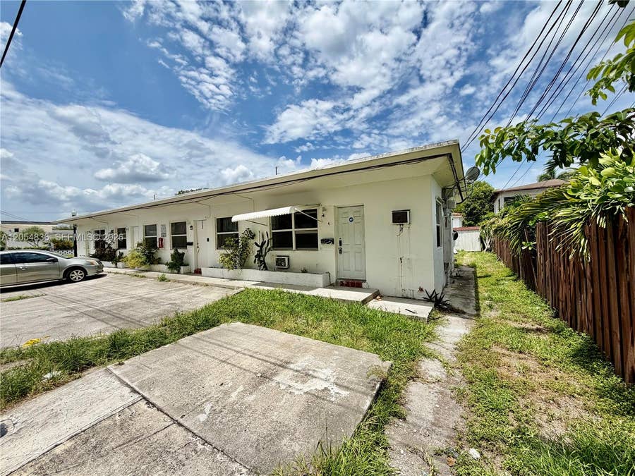 Property photo for 2041 S Jackson Street, #4, Hollywood, FL