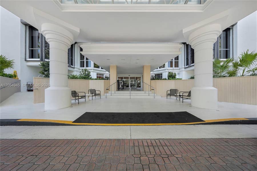 Property photo for 21205 Yacht Club Drive, #701, Aventura, FL