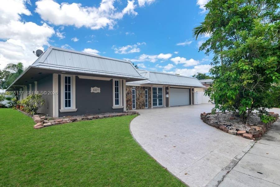 Property photo for 3321 N 37th Street, Hollywood, FL