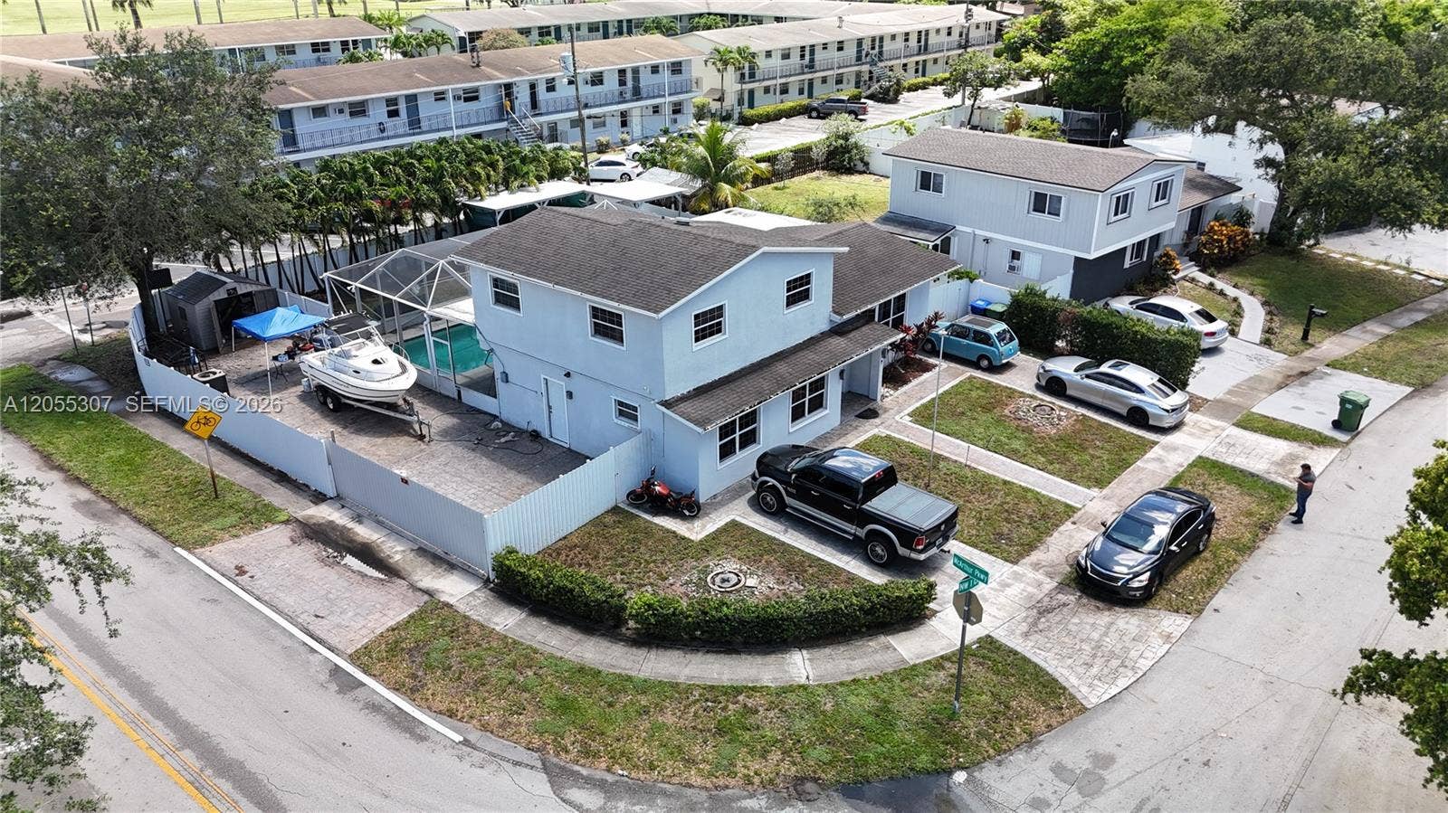 7400 NW 1st Court, Pembroke Pines, FL 33024 Photo 2