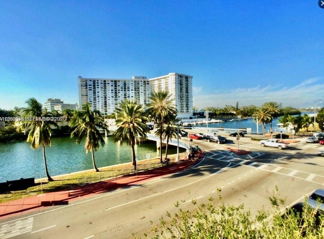 4015 Indian Creek Drive, #306, Miami Beach, FL 33140 Photo 9