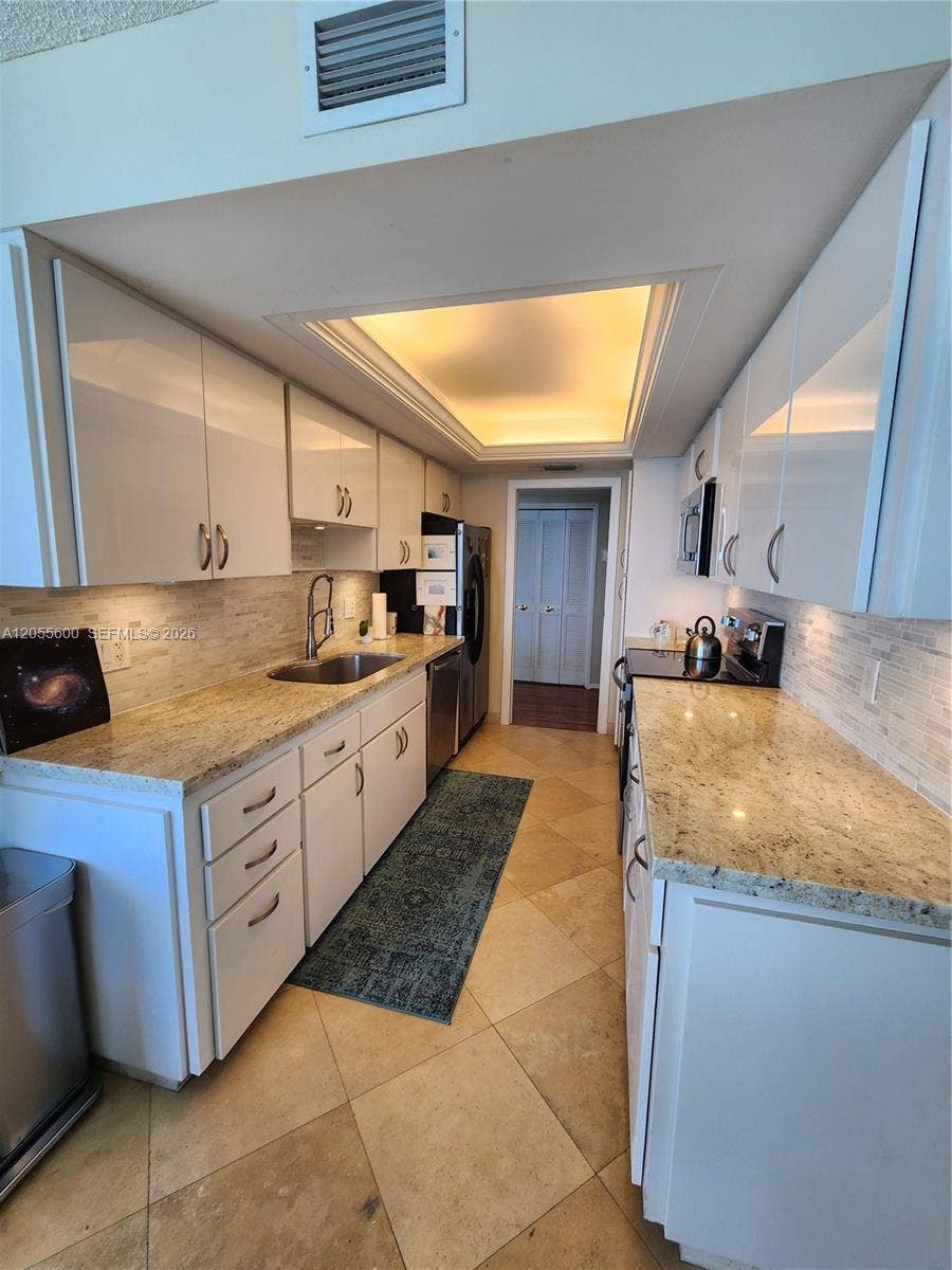 5460 N Ocean Drive, #4B, Singer Island, Singer Island, FL 33404 Photo 14