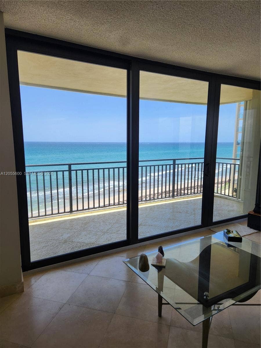 5460 N Ocean Drive, #4B, Singer Island, Singer Island, FL 33404 Photo 4
