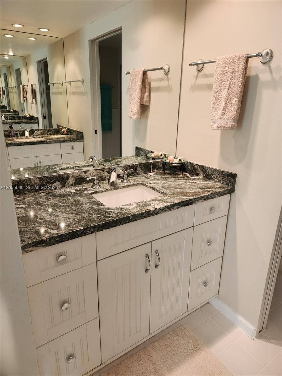 5460 N Ocean Drive, #4B, Singer Island, Singer Island, FL 33404 Photo 3