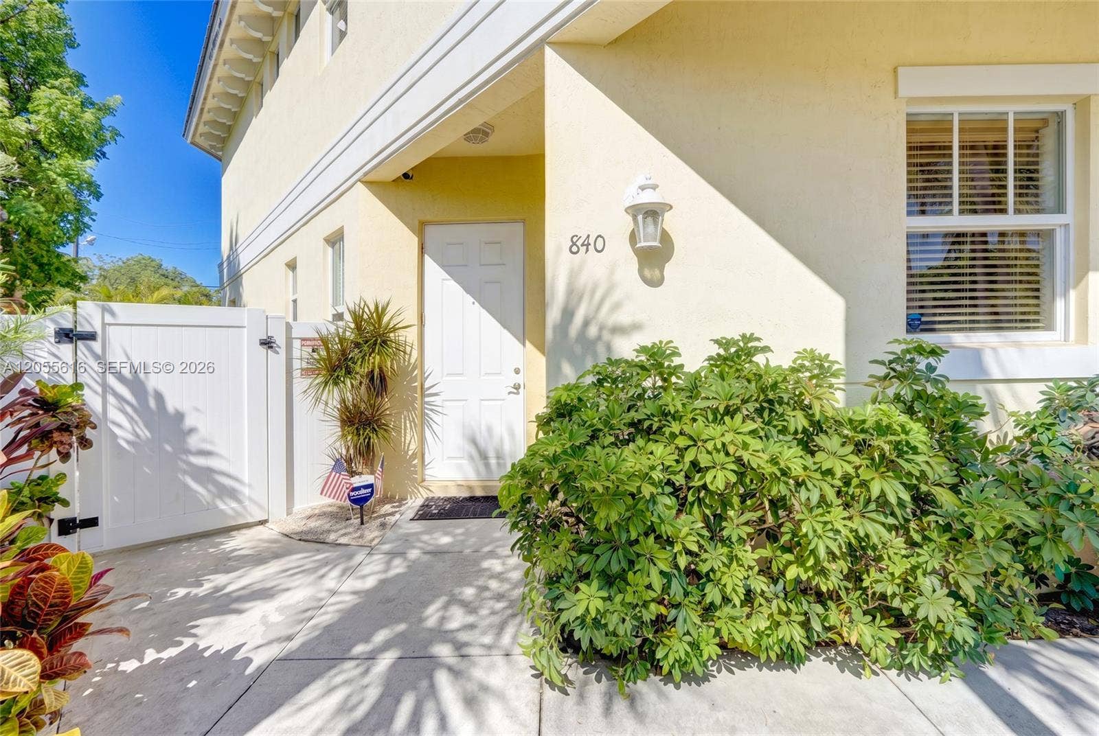 840 NE 14th Place, Fort Lauderdale, FL 33304 Photo 2
