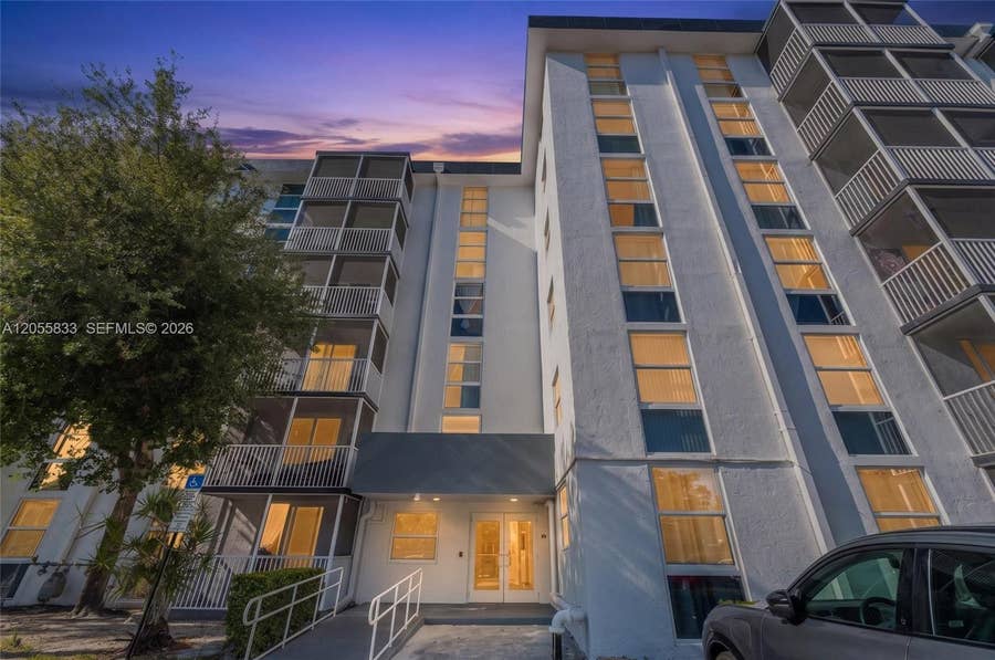 Property photo for 16851 NE 23rd Avenue, #A516, North Miami Beach, FL
